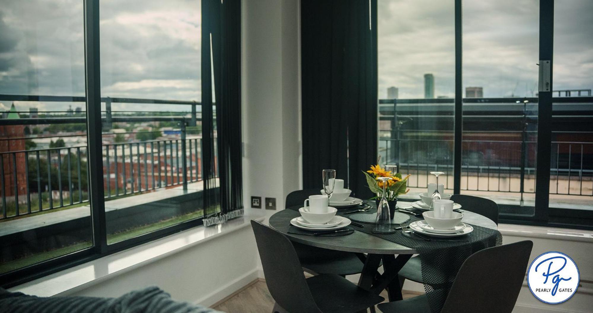 Penthouse - Amazing City Skyline Views - Free Parking - Balcony - Utilita Arena - New St Station - Bullring Shopping Birmingham Zewnętrze zdjęcie